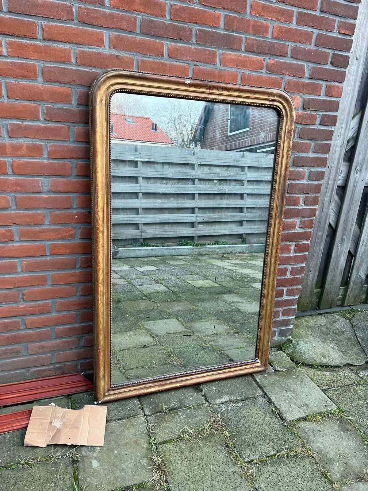 Antieke spiegel