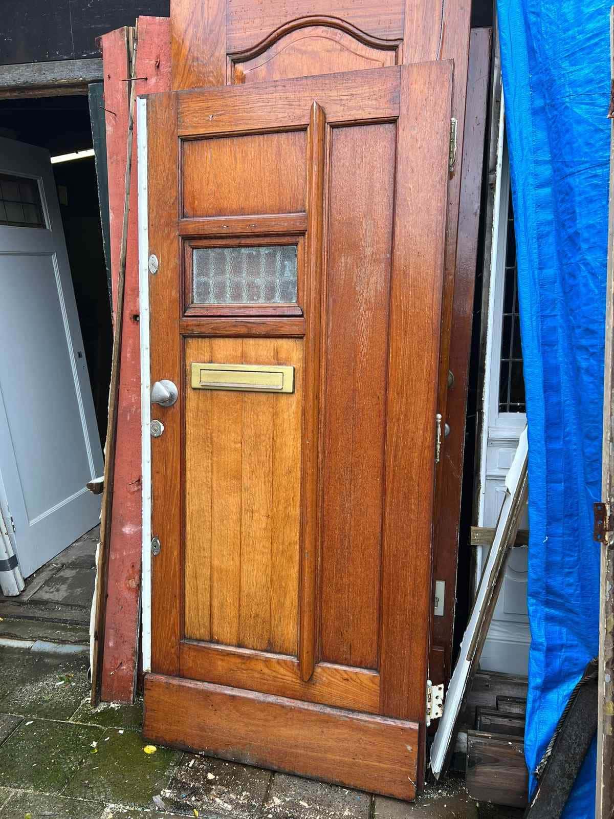 Hardhouten voordeur