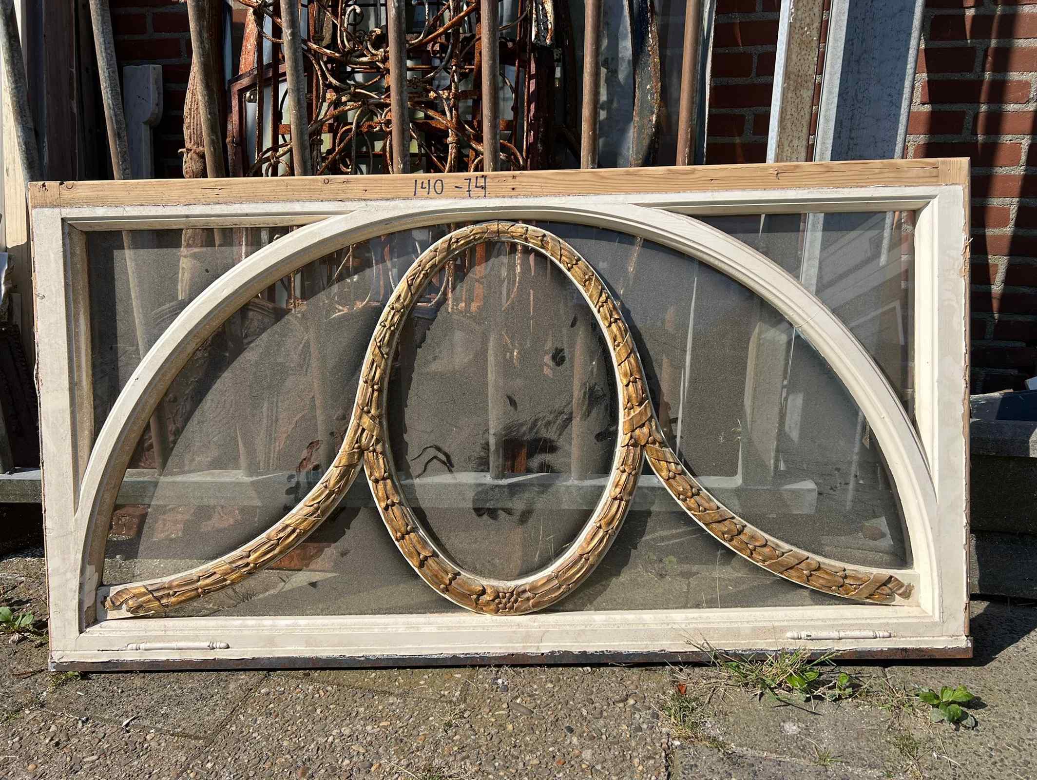 Bovenlicht van 74 cm bij 140 cm — Antiek bovenlicht